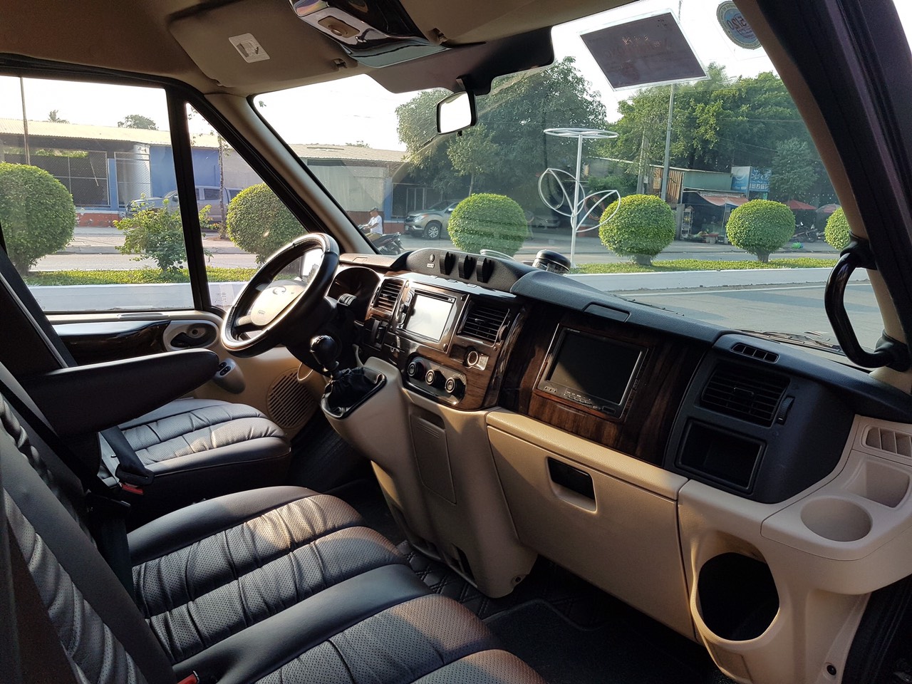 Nội thất của xe Nội thất của xe