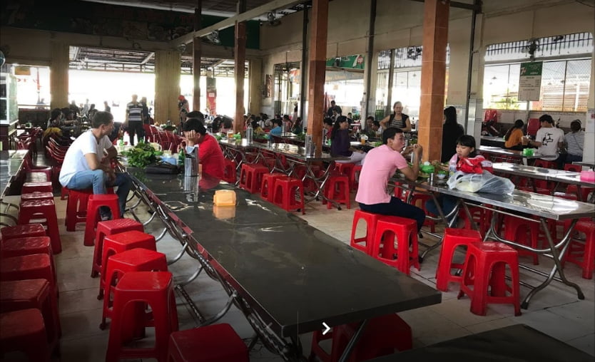 Không gian bánh xèo Bảy Tới Cần Thơ khong gian banh xeo bay toi can tho