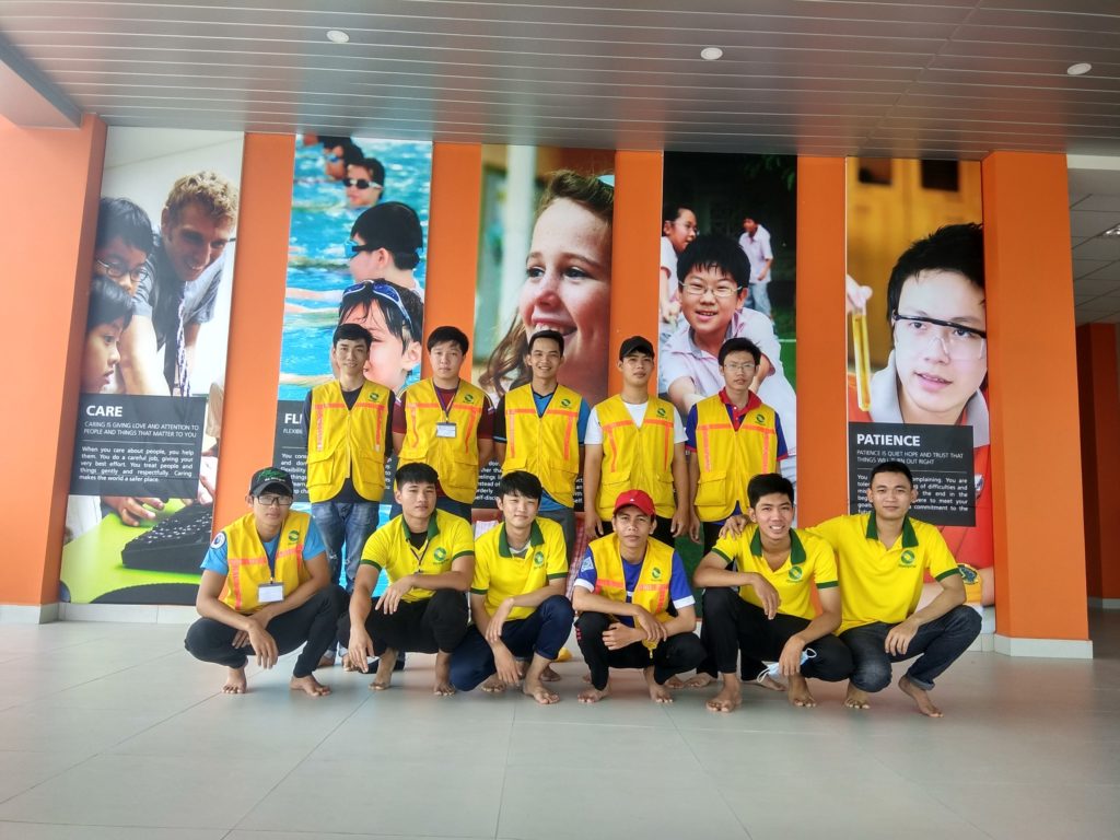 đội ngũ nhân viên Top 10 công ty vệ sinh tại Cần Thơ