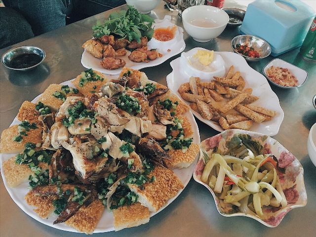 Gà không lối thoát 10 quán ăn nổi tiếng tại Cần Thơ